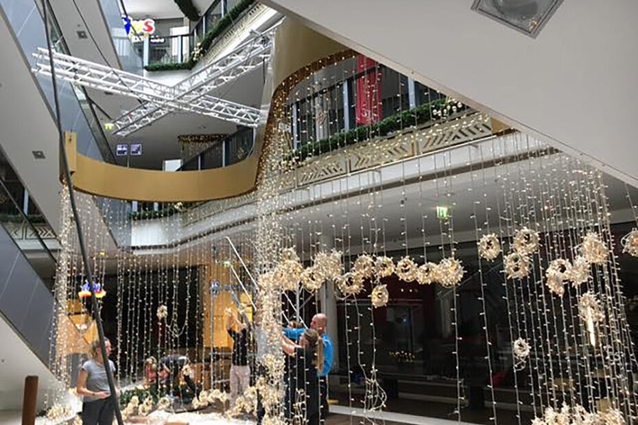 Weihnachtsdeko in der Merienplatz-Galerie